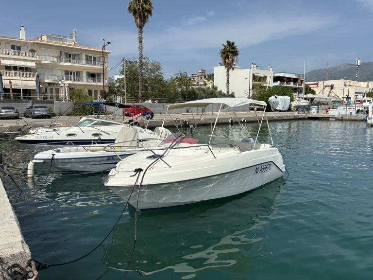 Charter a Kelt Azura 600 in Kalamata on Samboat