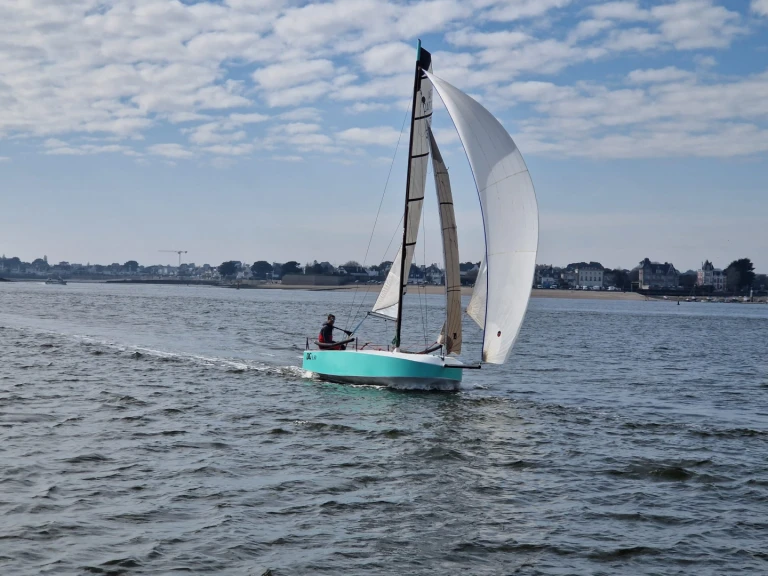 Hire a DG Boats DG 5.5 Lorient