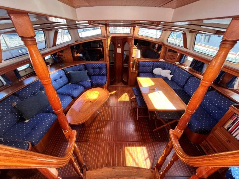 Sailboat hire in Hyères - Ta Chiao Scorpio 72