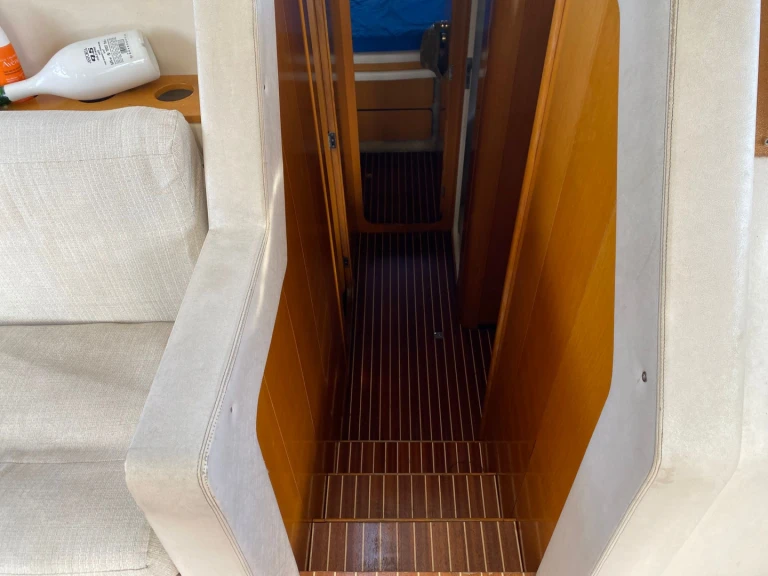 Motorboat hire in Palermo - Ars 38rs