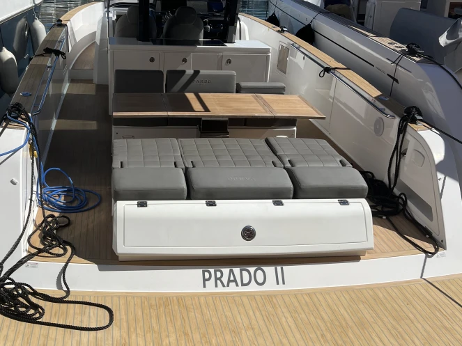 Motorboat hire in Les Salins d'Hyères - Pardo Yachts Pardo 38