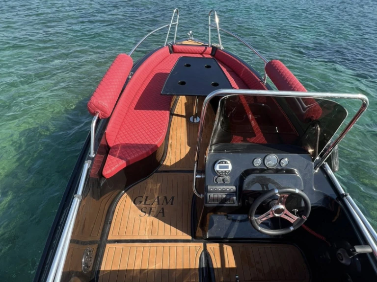 Hire a ISATEK TEKNE COBRA 495 Glyfada