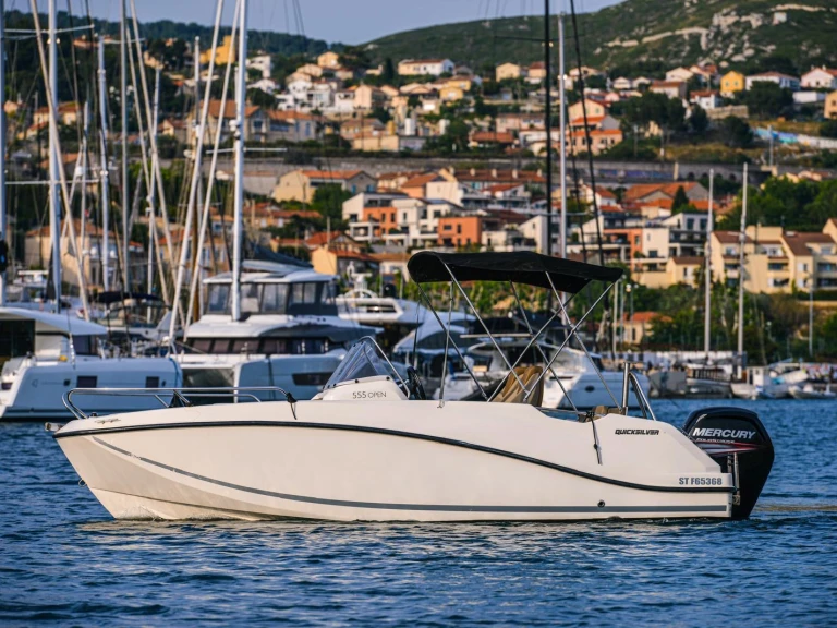 Hire a Quicksilver Activ 555 Open Marseille