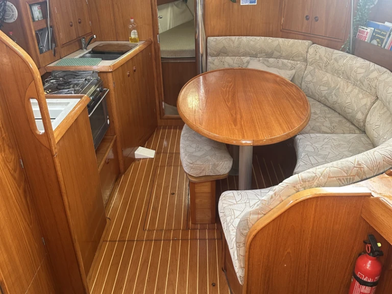 Yacht charter La Turballe - Jeanneau Sun Odyssey 34.2 on SamBoat
