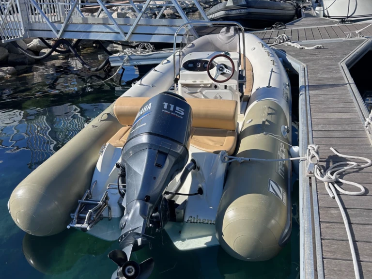 Yacht hire Pietrosella cheap Medline 550