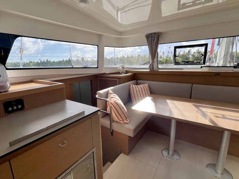 Catamaran hire in Papeete - Excess Excess 11