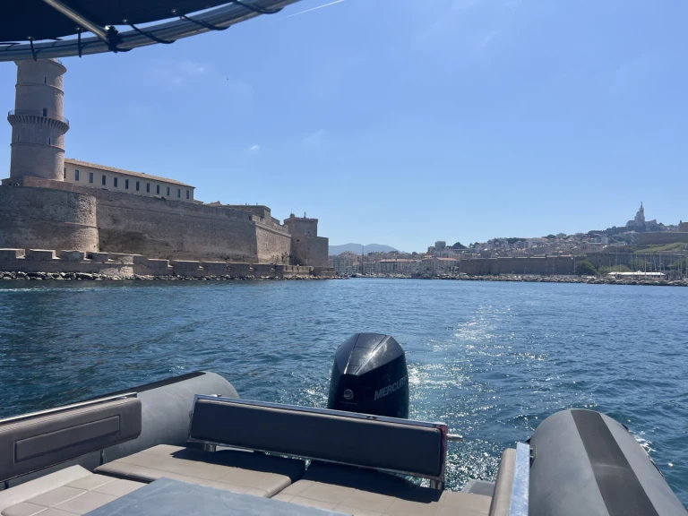 Hire RIB SeaWater with a boat licence