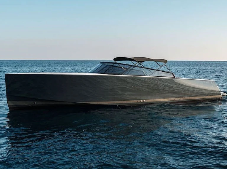 Hire a VanDutch VanDutch 40 Marina Botafoch