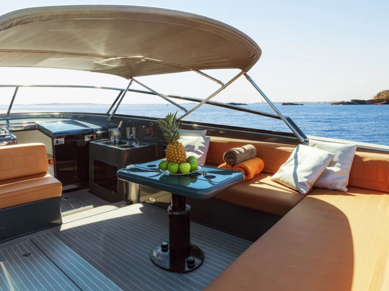 Motorboat hire in Marina Botafoch - VanDutch VanDutch 40