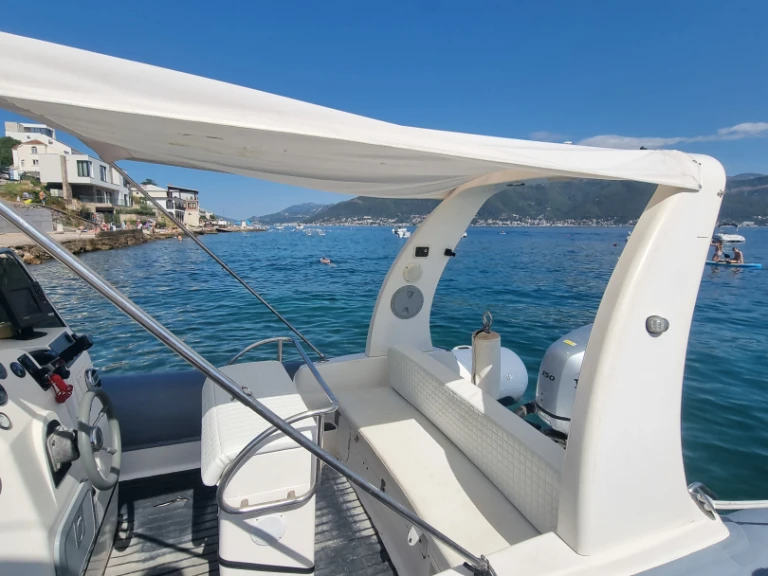 RIB hire in Tivat - Nuova Jolly 22