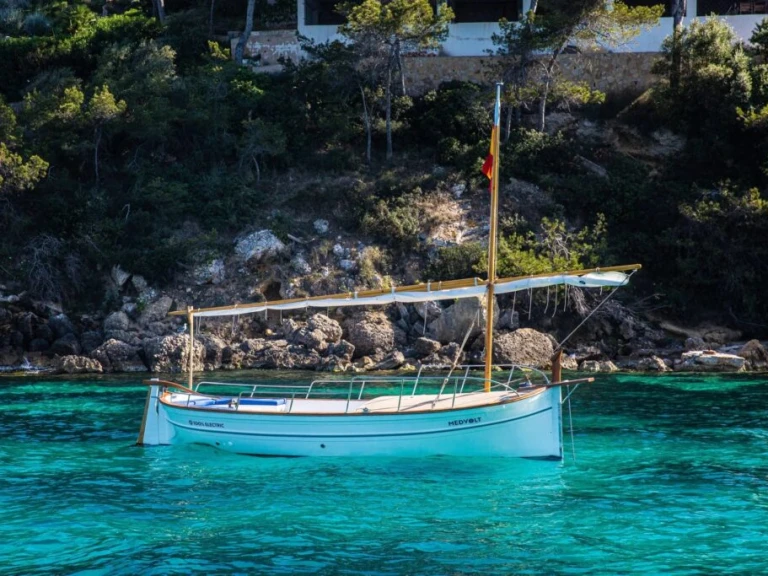 medvolt m7 charter bareboat or skippered in  Dénia
