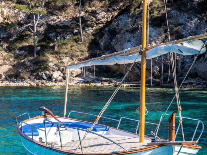 Yacht charter Dénia - medvolt m7 on SamBoat