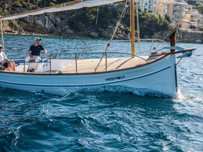 Motorboat hire in Dénia - medvolt m7