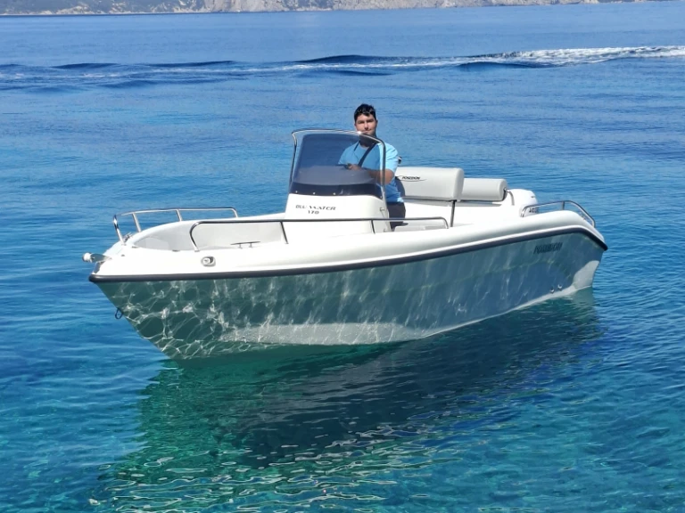 Hire Motorboat Poseidon with a boat licence