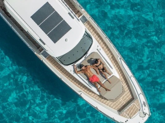Hire Motorboat Nimbus with a boat licence