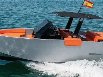 Charter a DE ANTONIO Yachts De Antonio D28 Open in Ibiza Town on Samboat
