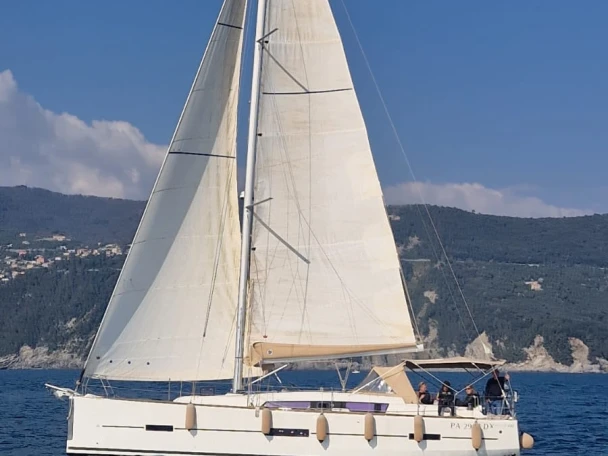 Hire Sailboat with or without skipper Dufour Lavagna