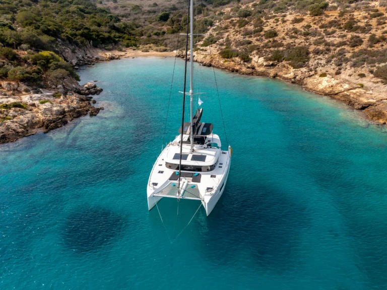 Catamaran hire in Marina Aliki - Lagoon Lagoon 46