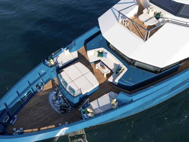 Hire a King Benji  First 45 Saint-Tropez