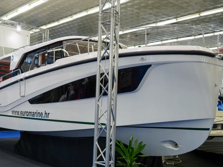 Yacht charter Split - Delphia Delphia 10 Sedan on SamBoat