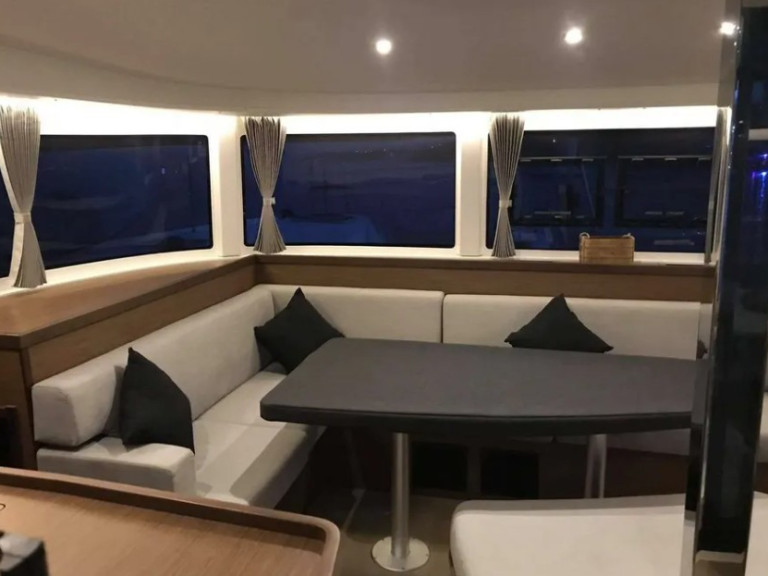 Catamaran hire in Rhodes (City) - Lagoon Lagoon 42