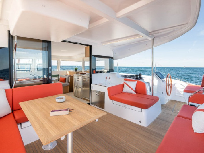 Hire Catamaran with or without skipper Excess Raiatea Island