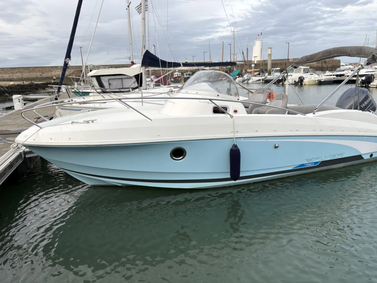 Motorboat hire in Piriac-sur-Mer - Bénéteau Flyer 750 Sun Deck Miami