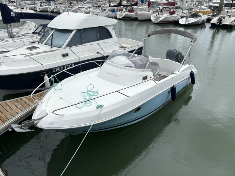 Bénéteau Flyer 750 Sun Deck Miami charter bareboat or skippered in  Piriac-sur-Mer