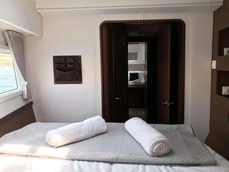 Yacht hire Rhodes (City) cheap Lagoon 42