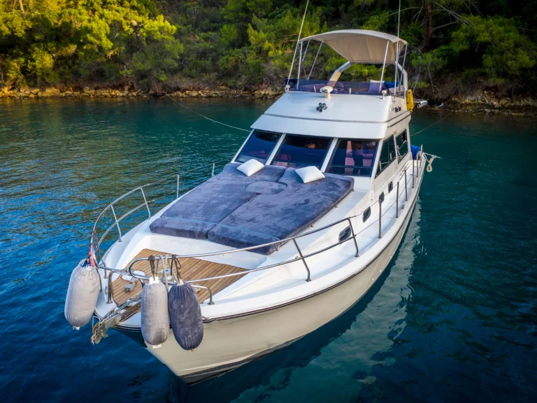 Luxury Yacht hire in Göcek - Princess Princess 42