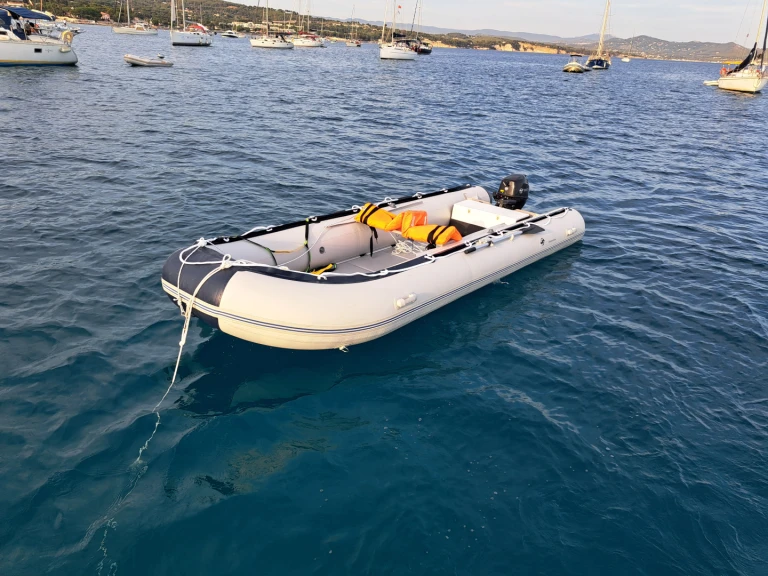 Motorboat to hire La Ciotat at the best price