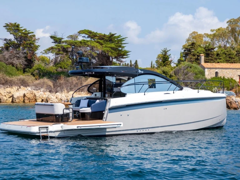 Hire Motorboat with or without skipper Bénéteau Dénia