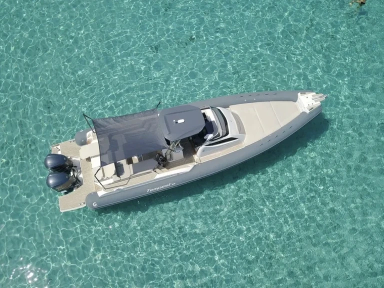 Charter a Capelli Tempest 38 in Marseille on Samboat