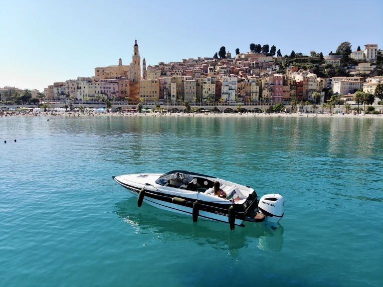 Motorboat to hire Nice at the best price