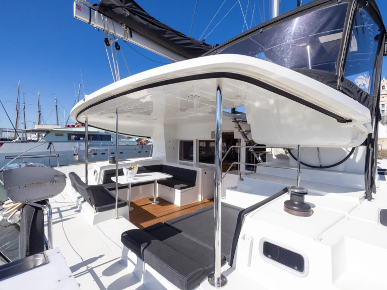 Lagoon Lagoon 450 charter bareboat or skippered in  Costa de Lisboa