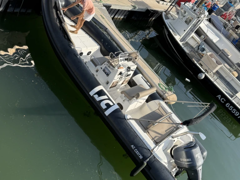 Yacht hire Arcachon cheap Clubman 26 Special