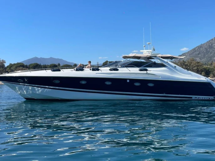 Yacht hire Puerto Deportivo de Marbella cheap Predator 63