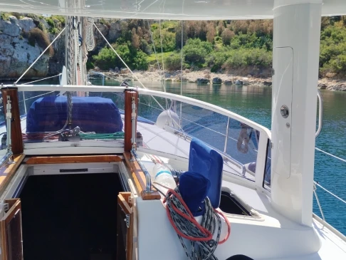 Hire Sailboat with or without skipper Bavaria Xemxija