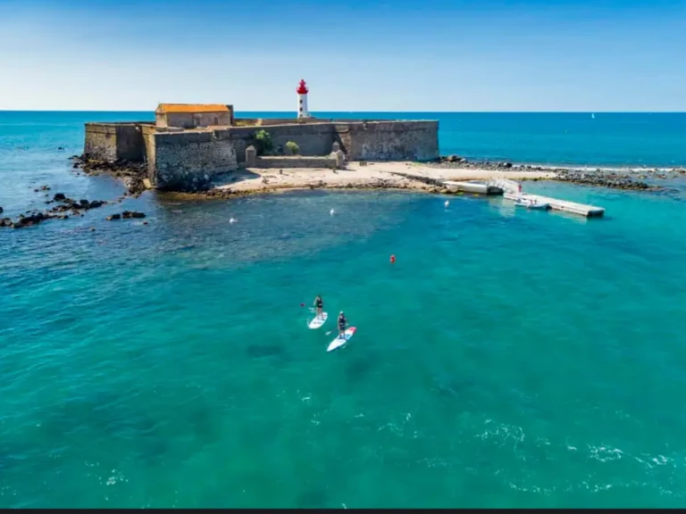 Catamaran hire in Le Cap d'Agde - Edel Edel Cat 33