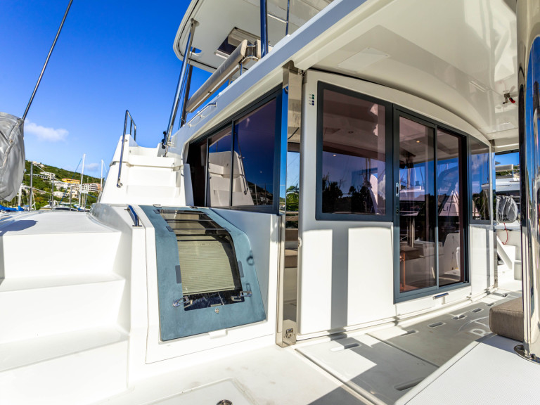 Yacht charter Tortola - Catana Bali 4.8 on SamBoat