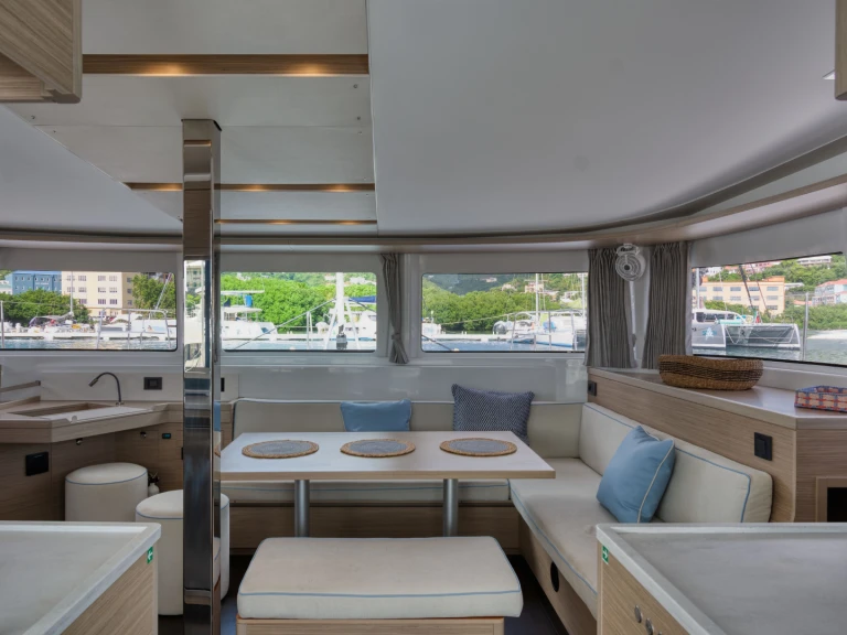Catamaran to hire Tortola at the best price
