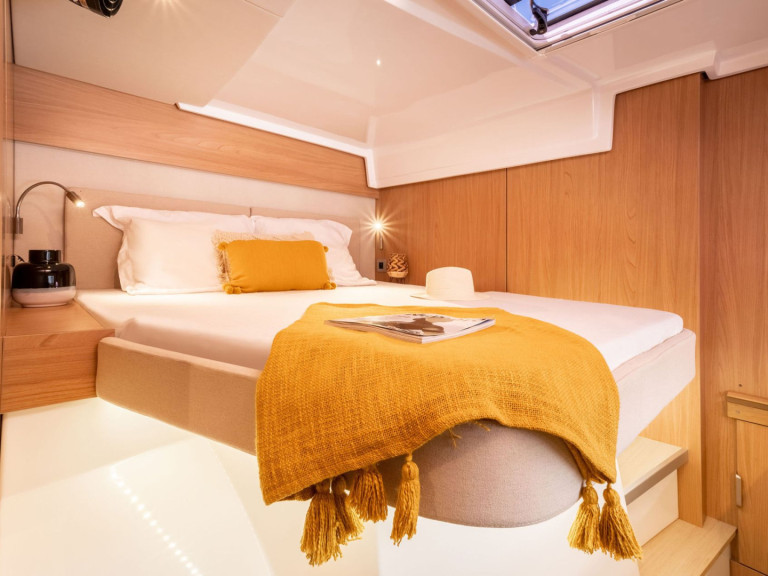 Bali Bali 4.0 charter bareboat or skippered in  Le Marin