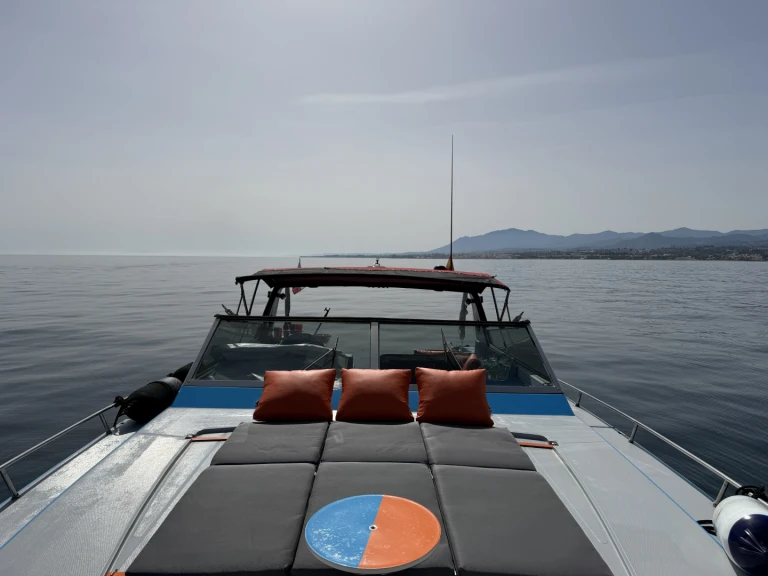 Yacht hire Marbella cheap Altura 47