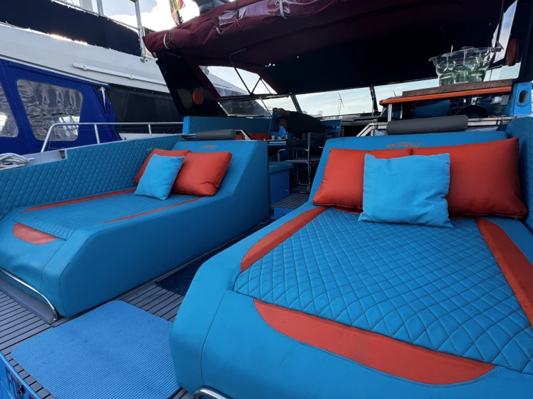 Luxury Yacht hire in Marbella - Ferretti Altura 47