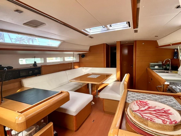Yacht hire La Pobla de Farnals cheap Sun Odyssey 509