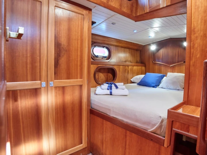 Yacht hire San Vito Lo Capo cheap Osiris