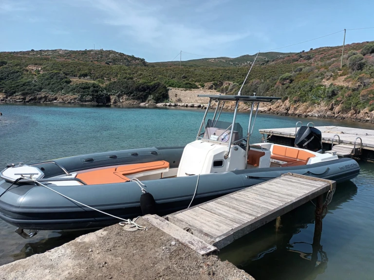 Hire RIB Marlin Boat with a boat licence