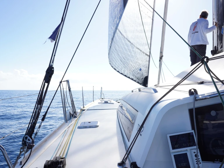 Catamaran hire in Sitges - Marsaudon TS 42