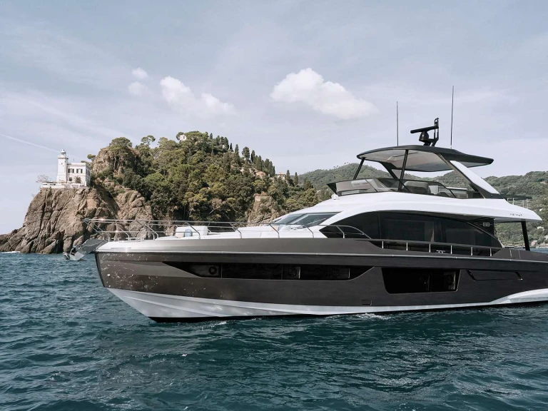 Charter a Azimut AGLAYA in Zadar on Samboat
