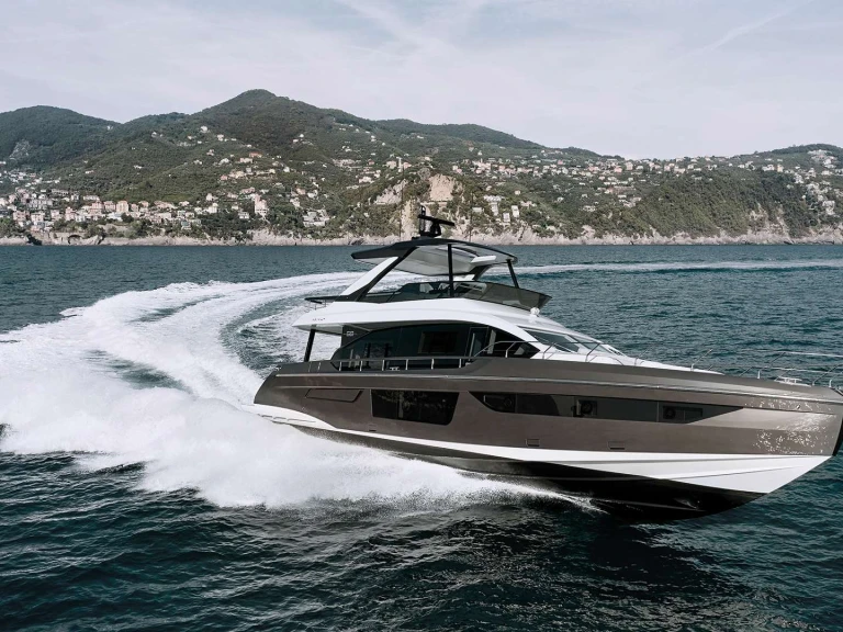 Luxury Yacht to hire Zadar at the best price
